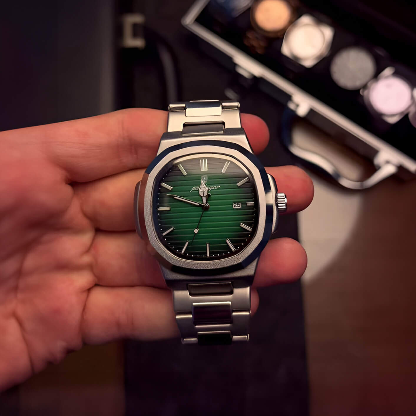 Poedagar Watch Nautilus Emerald